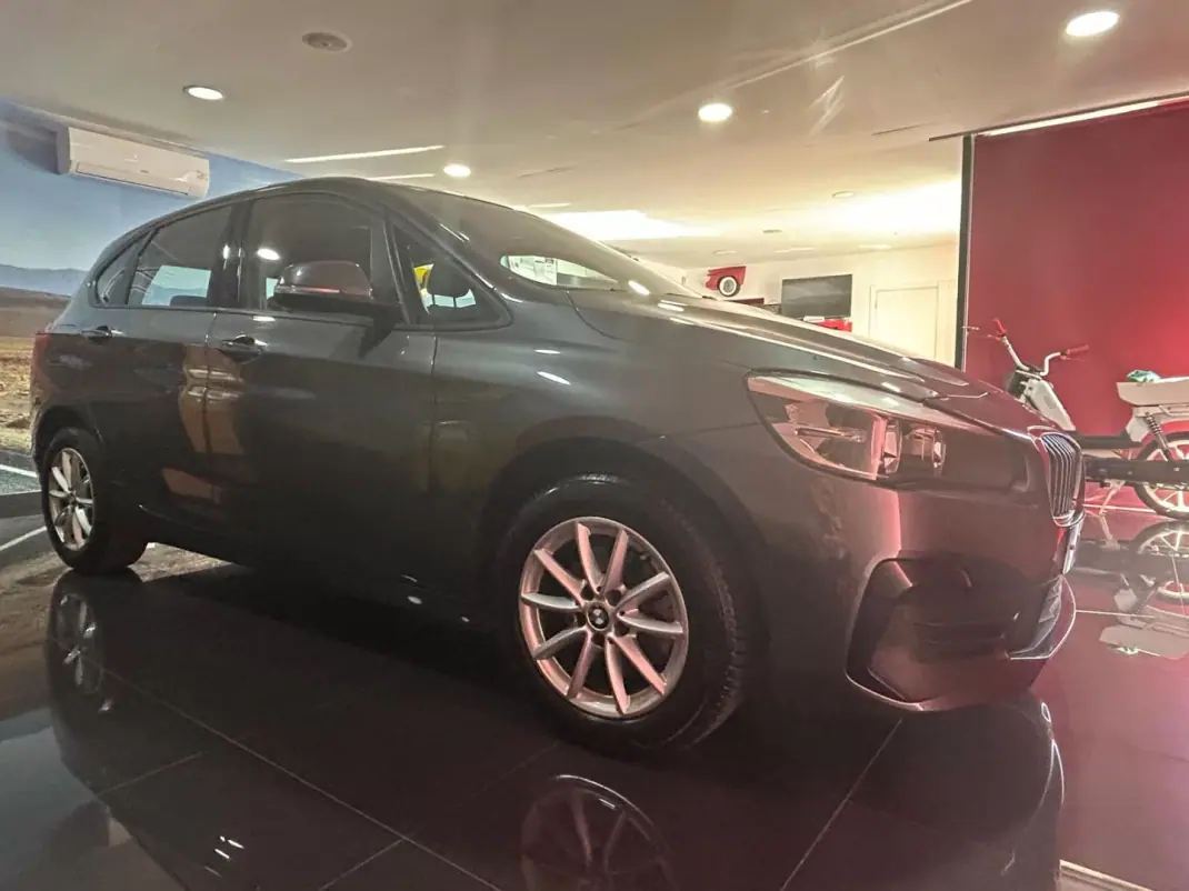 BMW 216 Active Tourer 2019 - 16750 EUR, 141064 km - AUTO.MOTO.pt - 141064km - foto 8 de 24