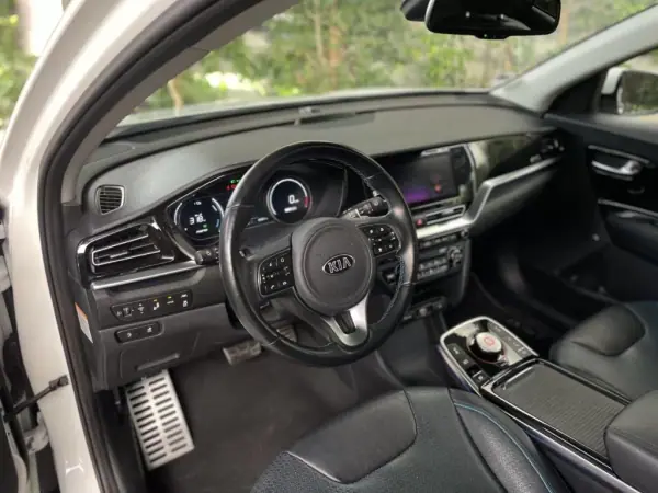 Kia e-Niro 2021 - 33500 EUR, 69000 km - AUTO.MOTO.pt - 69000km - foto 23 de 51