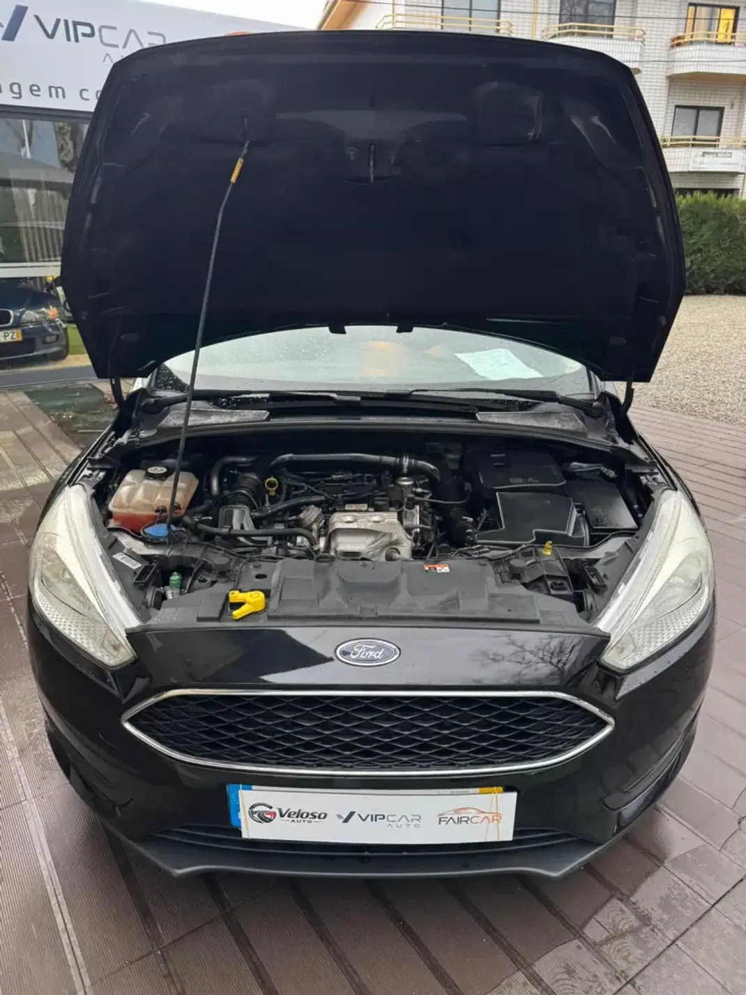 Ford Focus SW 2017 - 9980 EUR, 125000 km - AUTO.MOTO.pt - 125000km - foto 4 de 15