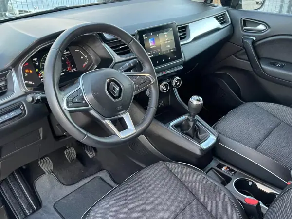 Renault Captur 2022 - 17300 EUR, 89000 km - AUTO.MOTO.pt - 89000km - foto 4 de 10