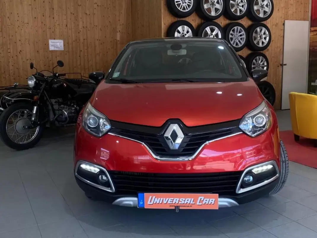 Renault Captur 2015 - 14900 EUR, 139000 km - AUTO.MOTO.pt - 139000km - foto 2 de 20