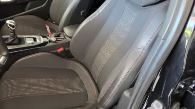Peugeot 308 SW 2017 - 9500 EUR, 192522 km - 192522km - foto 38 de 56
