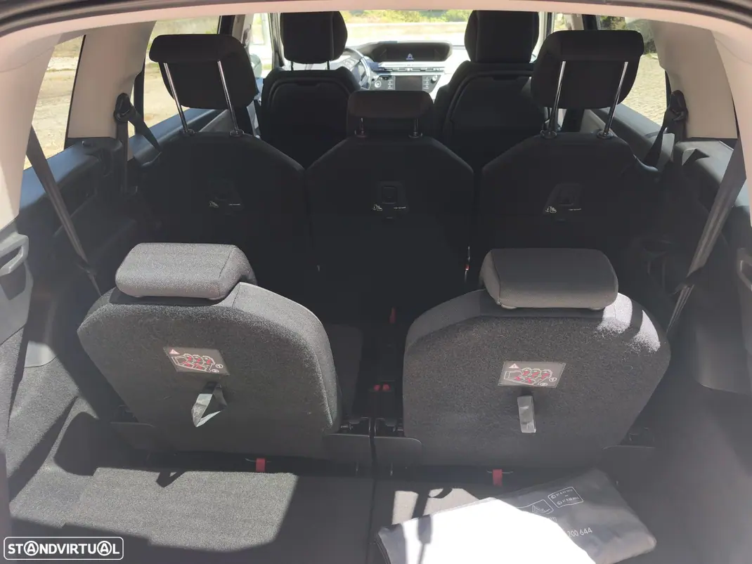 Citroën Grand C4 Spacetourer 2020 - 16300 EUR, 106000 km - 106000km - foto 13 de 13