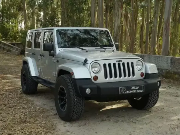 Jeep Wrangler Unlimited 2013 - 46500 EUR, 154453 km - AUTO.MOTO.pt - 154453km - foto 7 de 18