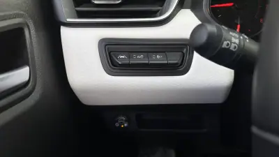 Renault Clio 2023 - 14499 EUR, 111021 km - AUTO.MOTO.pt - 111021km - foto 16 de 28