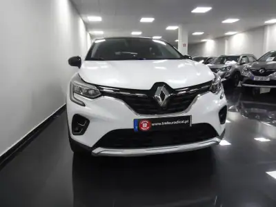 Renault Captur 2020 - 16500 EUR, 76000 km - AUTO.MOTO.pt - 76000km - foto 3 de 23