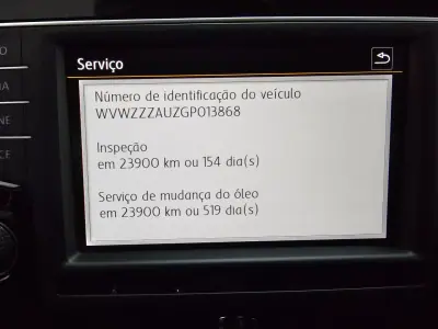 Volkswagen Golf 2015 - 15000 EUR, 140202 km - AUTO.MOTO.pt - 140202km - foto 17 de 23