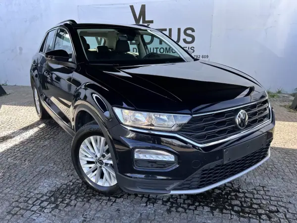 Volkswagen T-Roc 2021 - 24500 EUR, 122000 km - AUTO.MOTO.pt - 122000km - foto 4 de 16