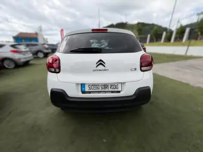 Citroën C3 2022 - 12990 EUR, 42506 km - foto 6 de 12