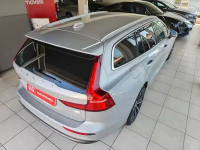 Volvo V60 2024 - 36500 EUR, 69000 km - AUTO.MOTO.pt - 69000km - foto 12 de 35
