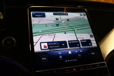 Mercedes-Benz EQE 2025 - 58900 EUR, 25000 km - AUTO.MOTO.pt - 25000km - foto 39 de 42