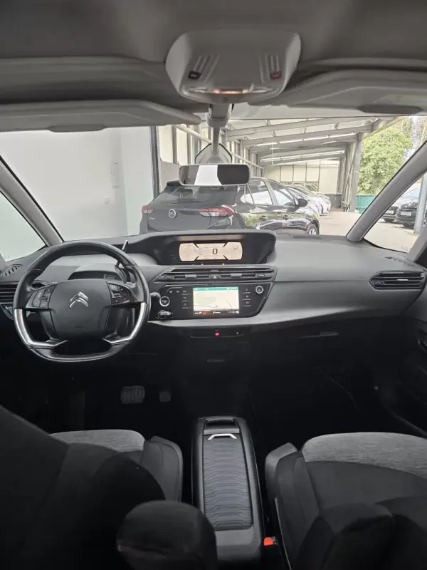 Citroën C4 Grand Picasso 2018 - 13650 EUR, 245556 km - AUTO.MOTO.pt - 245556km - foto 37 de 43