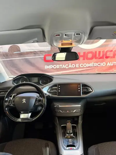 Peugeot 308 SW 2018 - 11900 EUR, 171000 km - AUTO.MOTO.pt - 171000km - foto 6 de 8