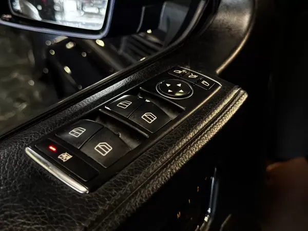 Mercedes-Benz G 63 AMG 2013 - 79990 EUR, 215500 km - AUTO.MOTO.pt - 215500km - foto 22 de 42