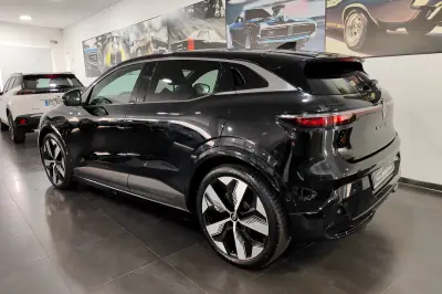Renault Mégane E-Tech 2022 - 27990 EUR, 40000 km - AUTO.MOTO.pt - 40000km - foto 4 de 47