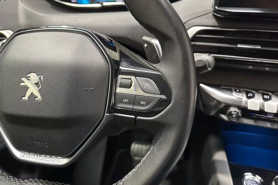 Peugeot 3008 2021 - 23450 EUR, 45084 km - AUTO.MOTO.pt - 45084km - foto 41 de 51