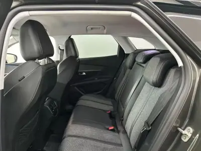 Peugeot 3008 2019 - 14990 EUR, 162229 km - AUTO.MOTO.pt - 162229km - foto 17 de 27