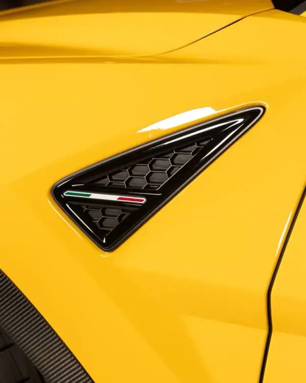Lamborghini Urus 2020 - 275000 EUR, 104000 km - AUTO.MOTO.pt - 104000km - foto 10 de 40