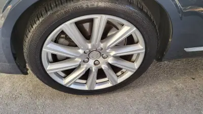 Volvo S90 2017 - 16900 EUR, 292100 km - 292100km - foto 26 de 44