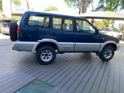 Nissan Terrano II 1998 - 8900 EUR, 459763 km - AUTO.MOTO.pt - 459763km - foto 5 de 18