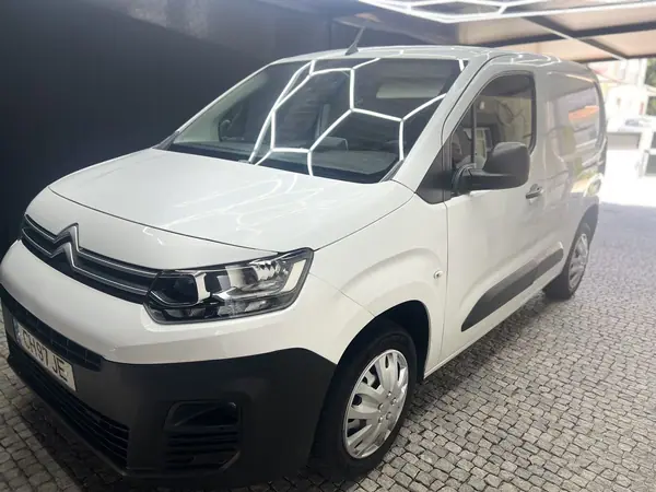 Citroën Berlingo 1.5 Bluehdi M 102cv 2020 - 11900 EUR, 155500 km - AUTO.MOTO.pt - 155500km - foto 3 de 15