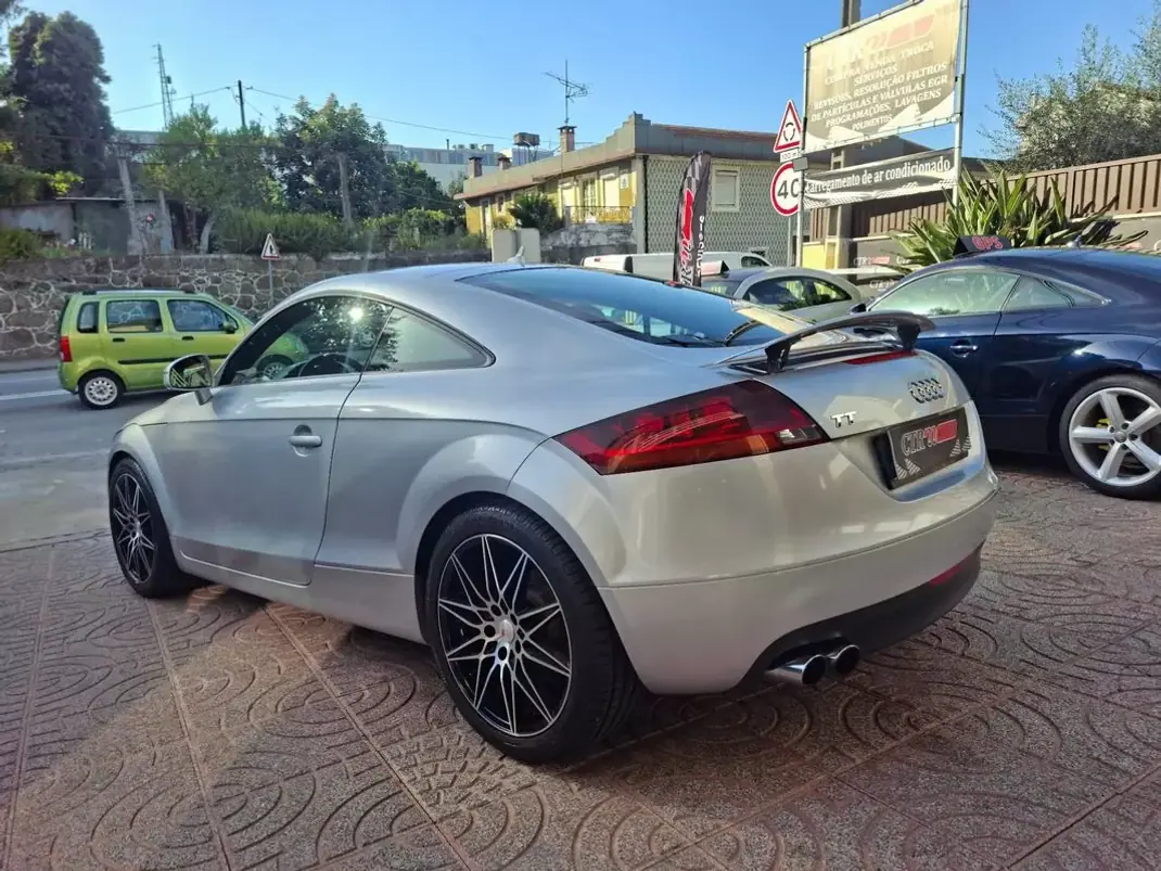 Audi TT Coupé 2006 - 12500 EUR, 260000 km - 260000km - foto 12 de 30
