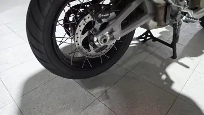 Ducati Multistrada 1260 Enduro 2022 - 19500 EUR, 31714 km - AUTO.MOTO.pt - 31714km - foto 20 de 28