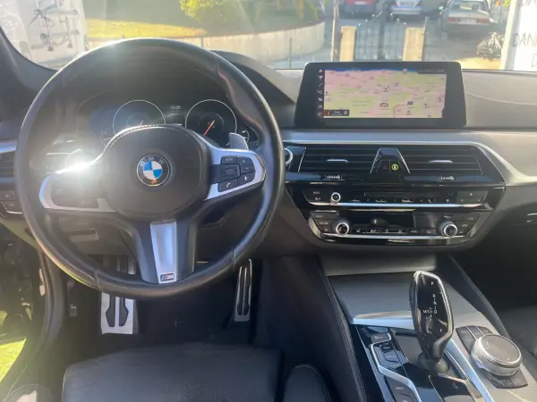 BMW 530e e iPerformance Pack M 2019 Híbrido Plug-In