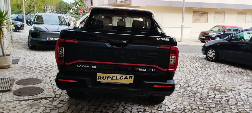 Maxus 2023 - 31500 EUR, 12635 km - AUTO.MOTO.pt - 12635km - foto 5 de 26