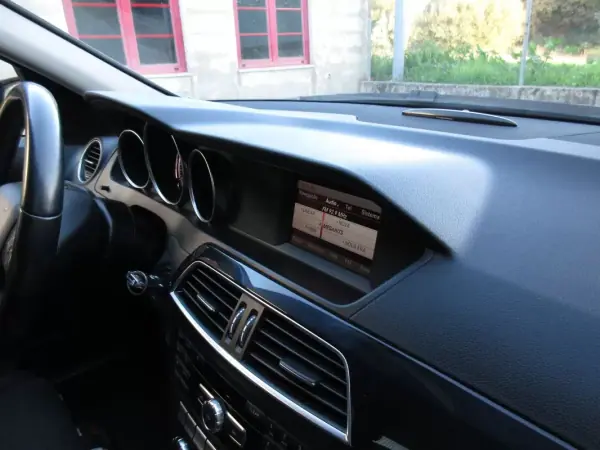 Mercedes-Benz C 180 2012 - 13490 EUR, 240000 km - AUTO.MOTO.pt - 240000km - foto 31 de 47