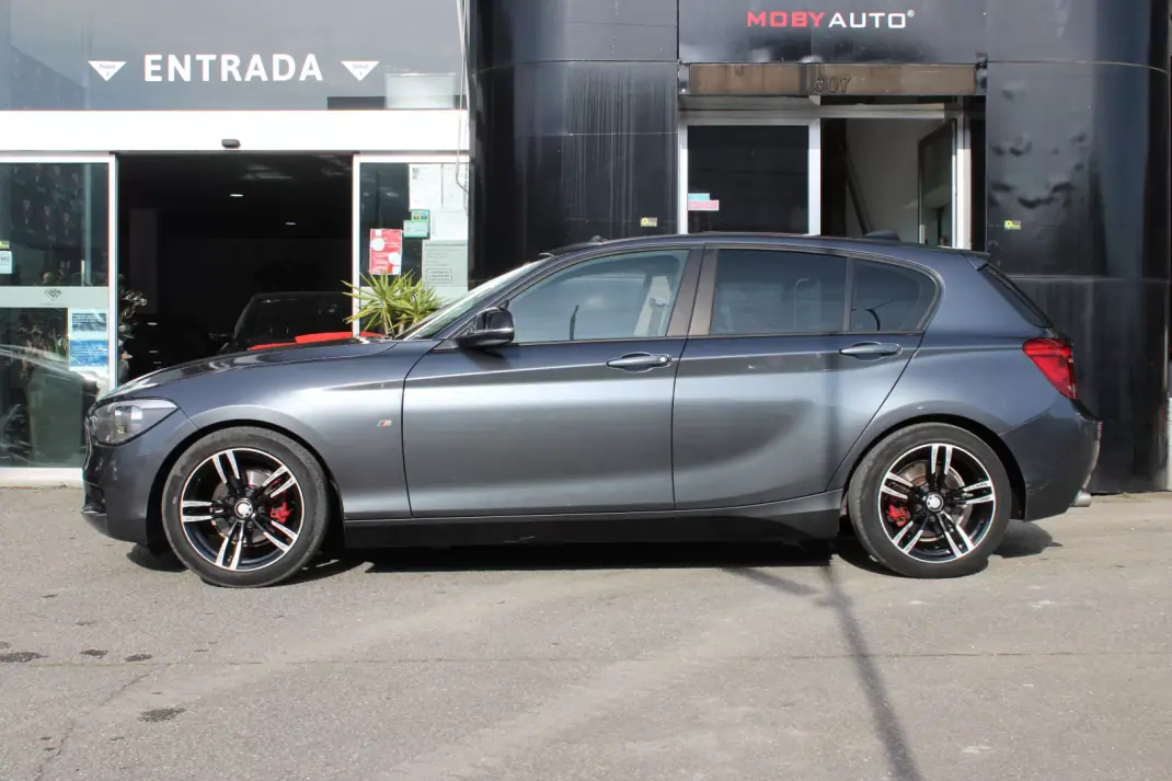 BMW 116 2013 - 9900 EUR, 211000 km - AUTO.MOTO.pt - 211000km - foto 5 de 17