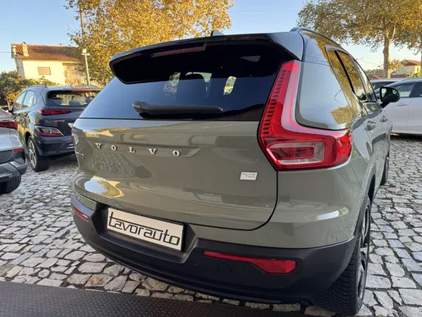 Volvo XC 40 2021 - 29500 EUR, 116000 km - AUTO.MOTO.pt - 116000km - foto 32 de 51