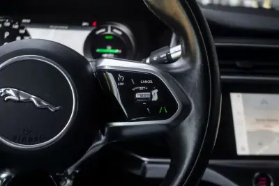 Jaguar I-Pace 2021 - 28750 EUR, 135489 km - AUTO.MOTO.pt - 135489km - foto 13 de 43