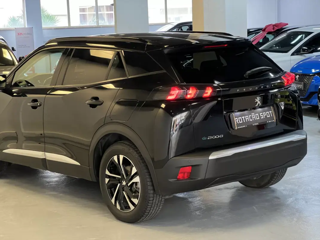 Peugeot e-2008 2020 - 18990 EUR, 50000 km - AUTO.MOTO.pt - 50000km - foto 30 de 51