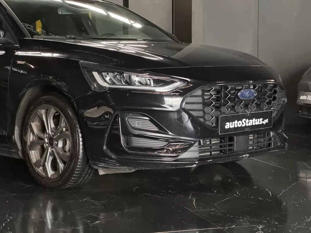 Ford Focus 2024 - 20990 EUR, 51400 km - AUTO.MOTO.pt - 51400km - foto 3 de 36