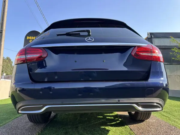 Mercedes-Benz C 180 2017 - 15900 EUR, 249000 km - AUTO.MOTO.pt - 249000km - foto 17 de 58