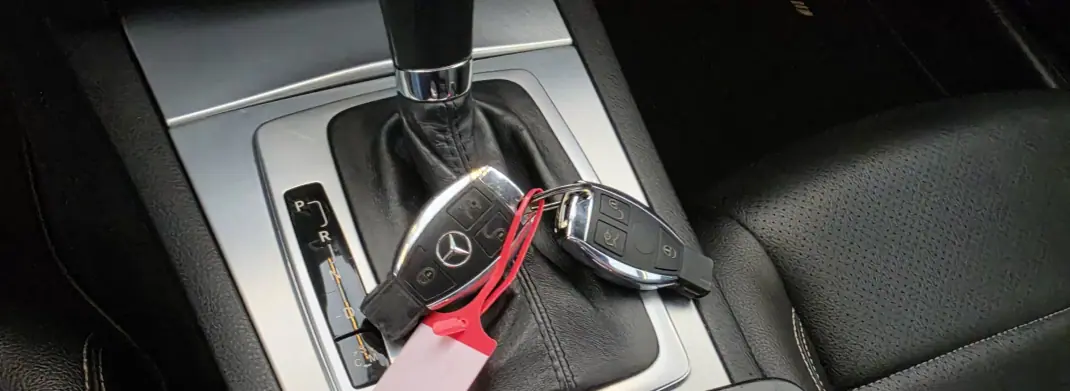 Mercedes-Benz E 350 2009 - 13900 EUR, 286432 km - 286432km - foto 46 de 58