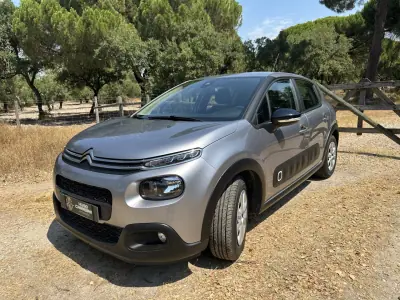 Citroën C3 2018 - 8250 EUR, 110000 km - AUTO.MOTO.pt - 110000km - foto 3 de 13