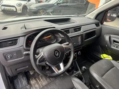 Renault EXPRESS 1.5 Blue dCi 2LUG 2023 - 9900 EUR, 177712 km - AUTO.MOTO.pt - 177712km - foto 3 de 14