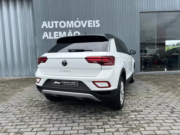 Volkswagen T-Roc 2025 - 28000 EUR, 12129 km - AUTO.MOTO.pt - 12129km - foto 6 de 18