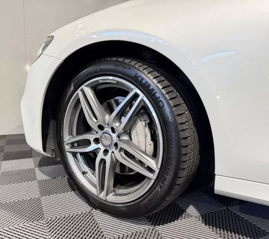 Mercedes-Benz E 220 2017 - 23900 EUR, 348000 km - 348000km - foto 53 de 58
