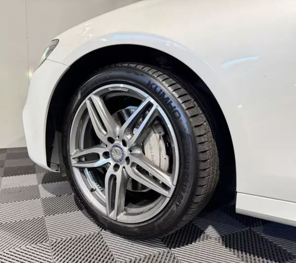 Mercedes-Benz E 220 2017 - 23900 EUR, 348000 km - AUTO.MOTO.pt - 348000km - foto 53 de 58