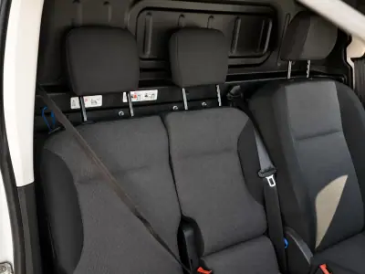 Toyota Proace 2023 - 17700 EUR, 42993 km - 42993km - foto 8 de 18