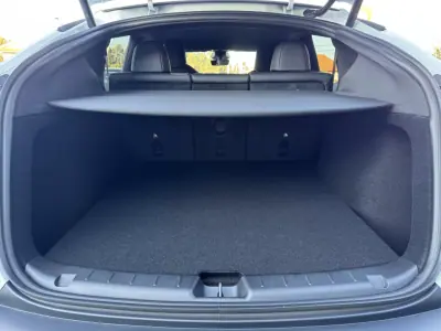 Tesla Model Y 2026 - 44900 EUR, 100 km - AUTO.MOTO.pt - 100km - foto 29 de 31