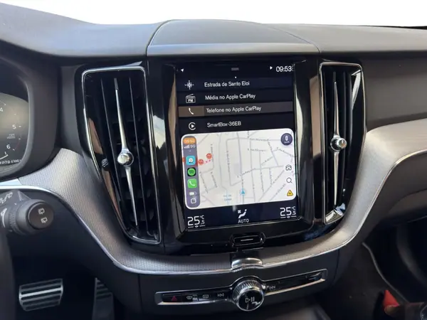 Volvo XC 60 2019 - 33980 EUR, 79000 km - AUTO.MOTO.pt - 79000km - foto 12 de 15
