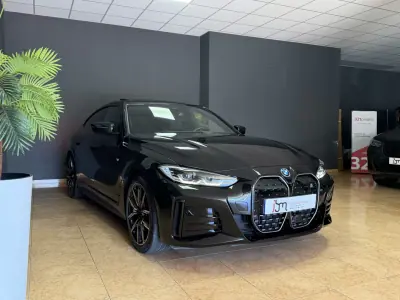 BMW i4 2022 - 37990 EUR, 109987 km - AUTO.MOTO.pt - 109987km - foto 2 de 14
