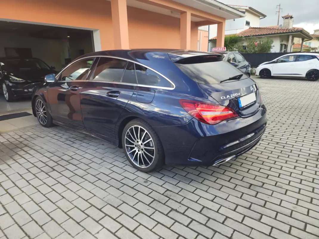 Mercedes-Benz CLA 200 2018 - 23890 EUR, 111825 km - AUTO.MOTO.pt - 111825km - foto 6 de 14