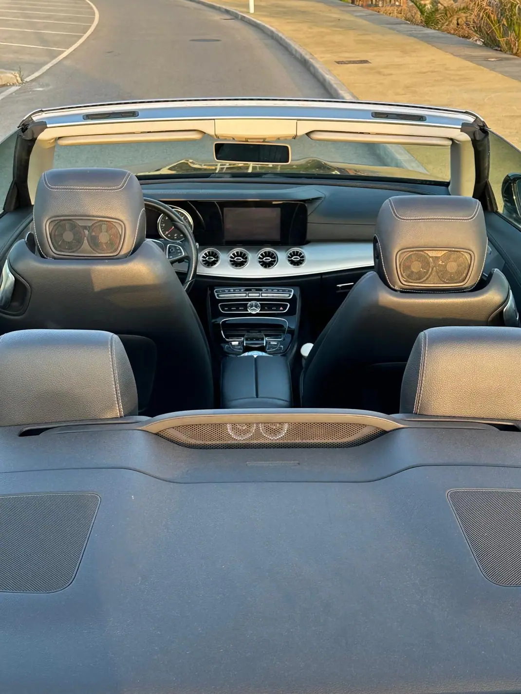 Mercedes-Benz E 220 2018 - 31900 EUR, 174000 km - AUTO.MOTO.pt - 174000km - foto 4 de 10