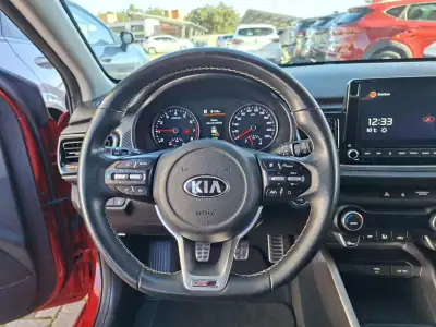 Kia Rio 2021 - 15500 EUR, 70500 km - AUTO.MOTO.pt - 70500km - foto 18 de 38