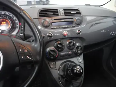 Fiat 500C 2012 - 8750 EUR, 167000 km - AUTO.MOTO.pt - 167000km - foto 15 de 17